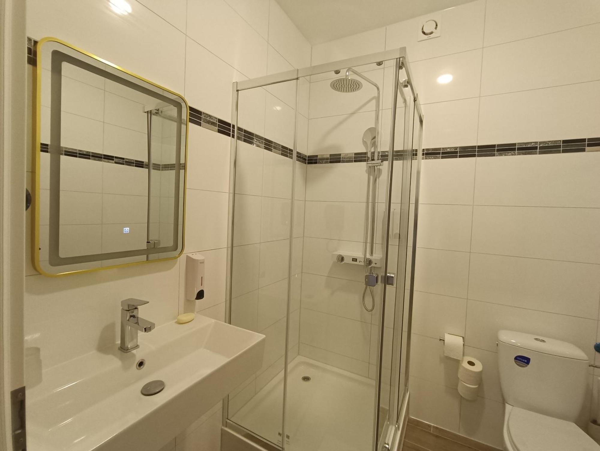 Hotel Destille Dormagen Szoba fotó