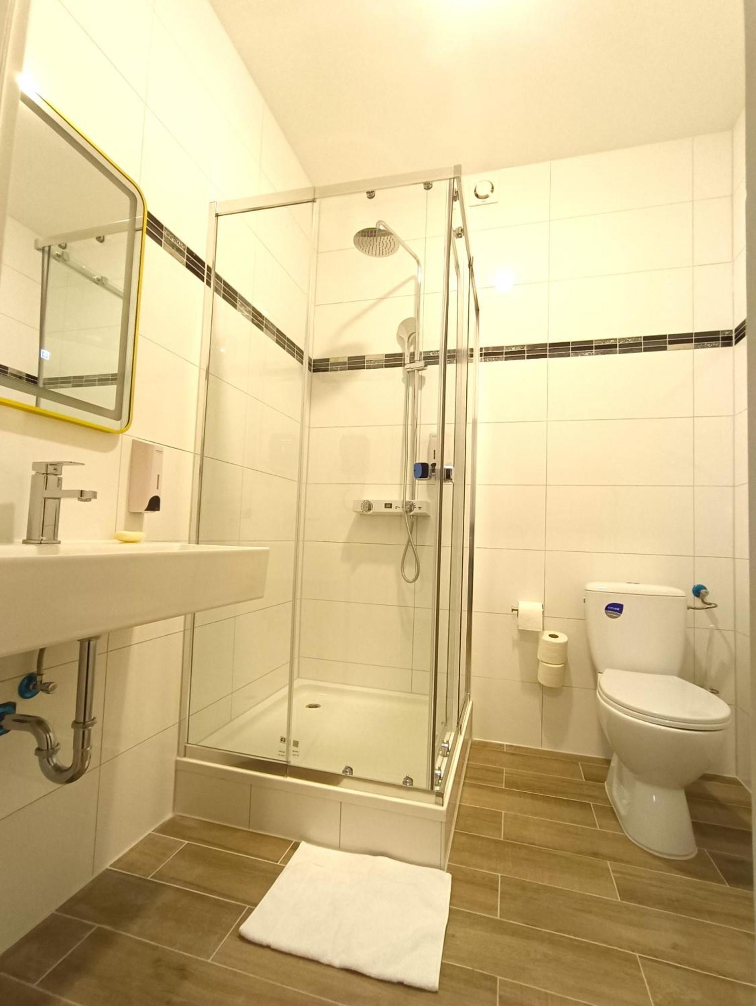 Hotel Destille Dormagen Szoba fotó