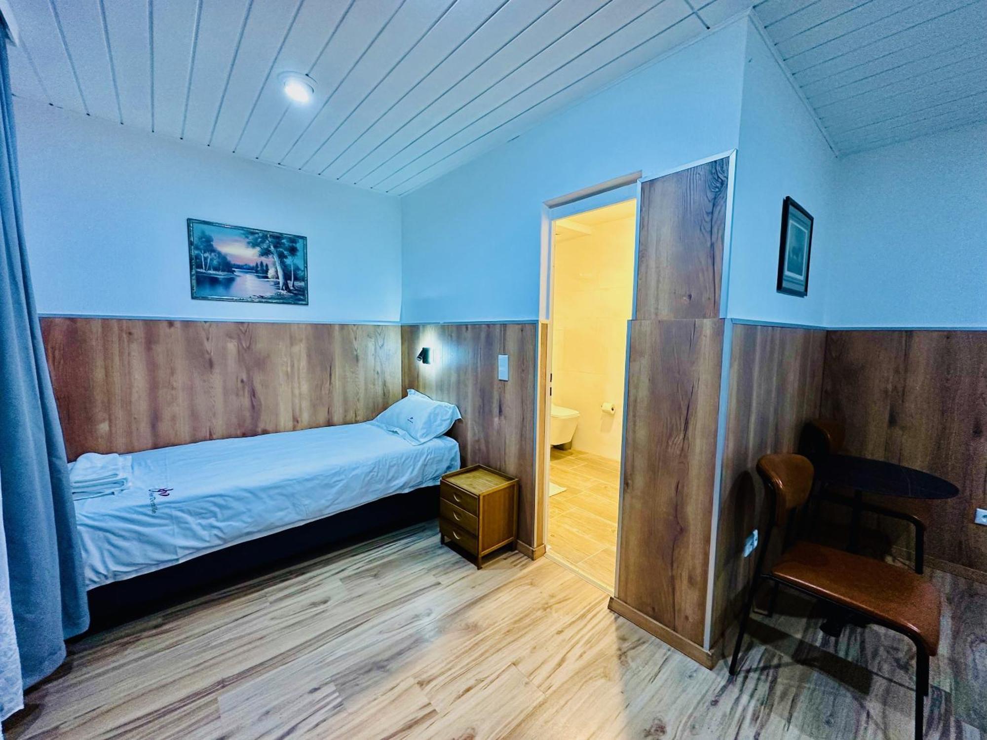 Hotel Destille Dormagen Szoba fotó