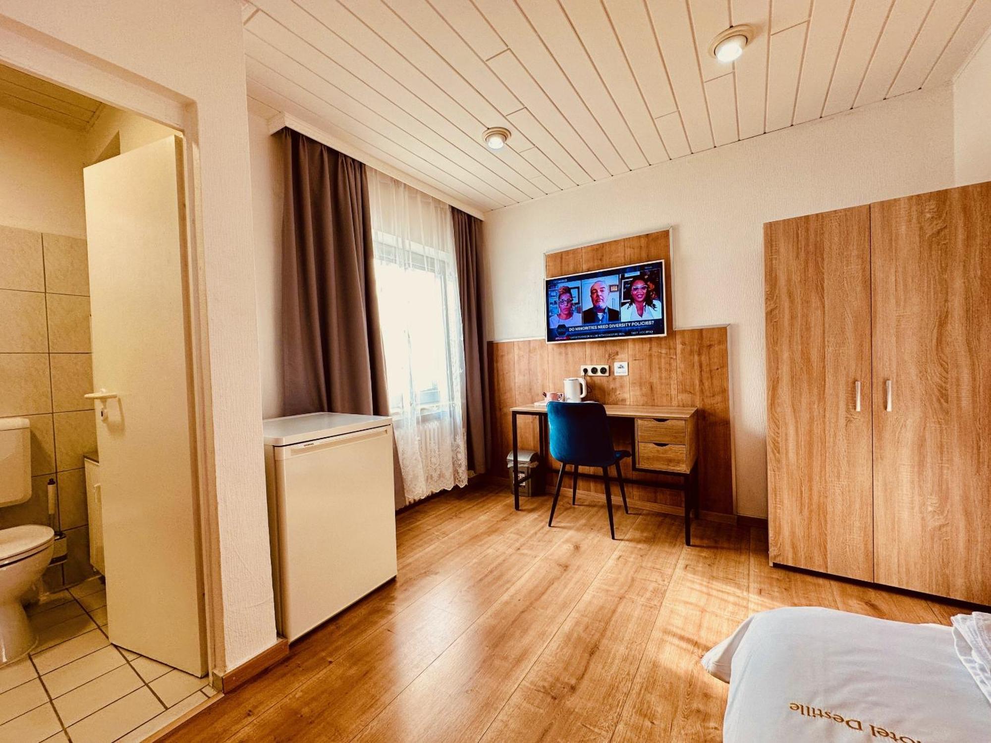 Hotel Destille Dormagen Szoba fotó